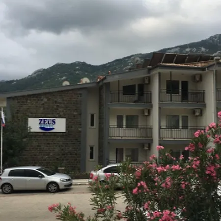 Zeus 酒店
